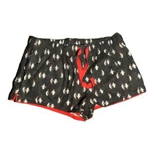 Victoria Secret Christmas Pajama Shorts
Size M
Like New